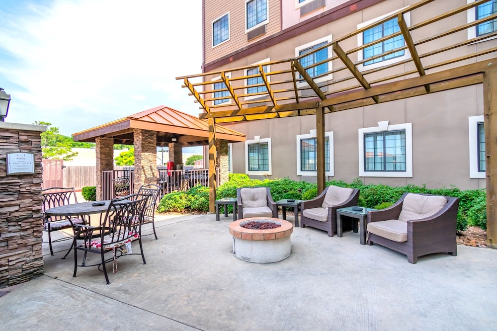 staybridge suites houston iah beltway 8 by ihg