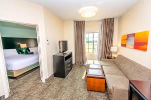 staybridge suites houston iah beltway 8 by ihg