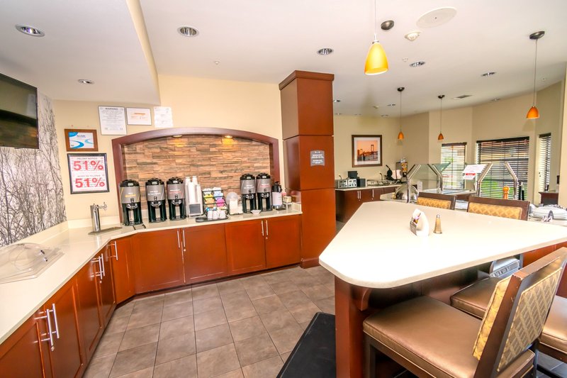 staybridge suites houston iah beltway 8 an ihg hotel
