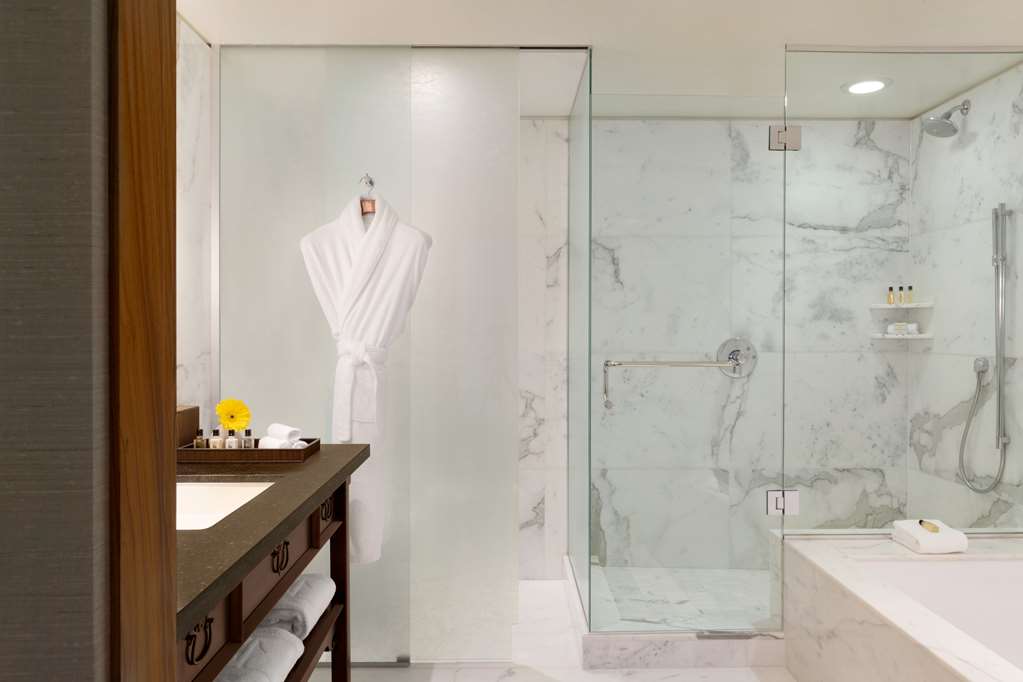 hyatt vancouver downtown alberni