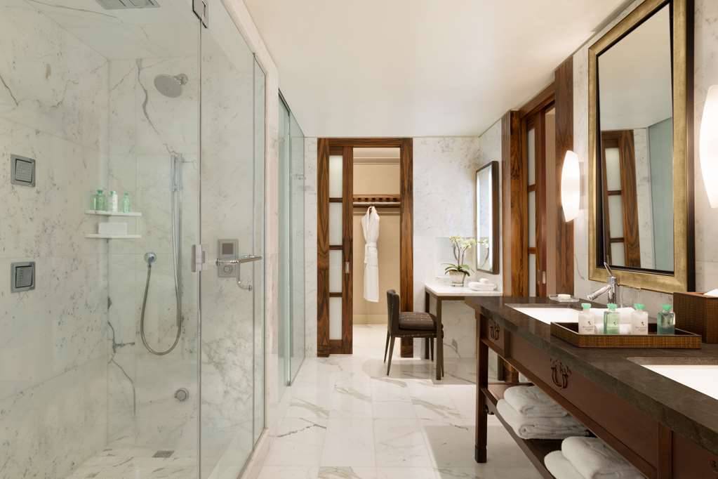 hyatt vancouver downtown alberni