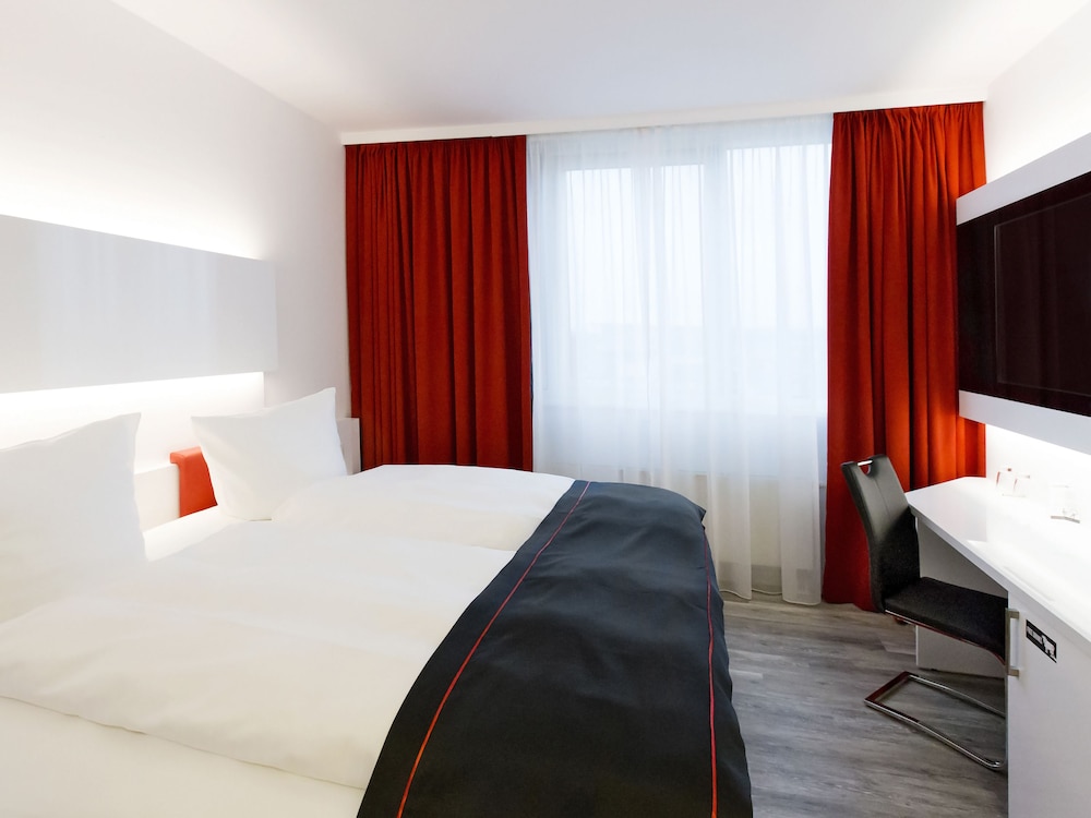dormero hotel hannover langenhagen airport