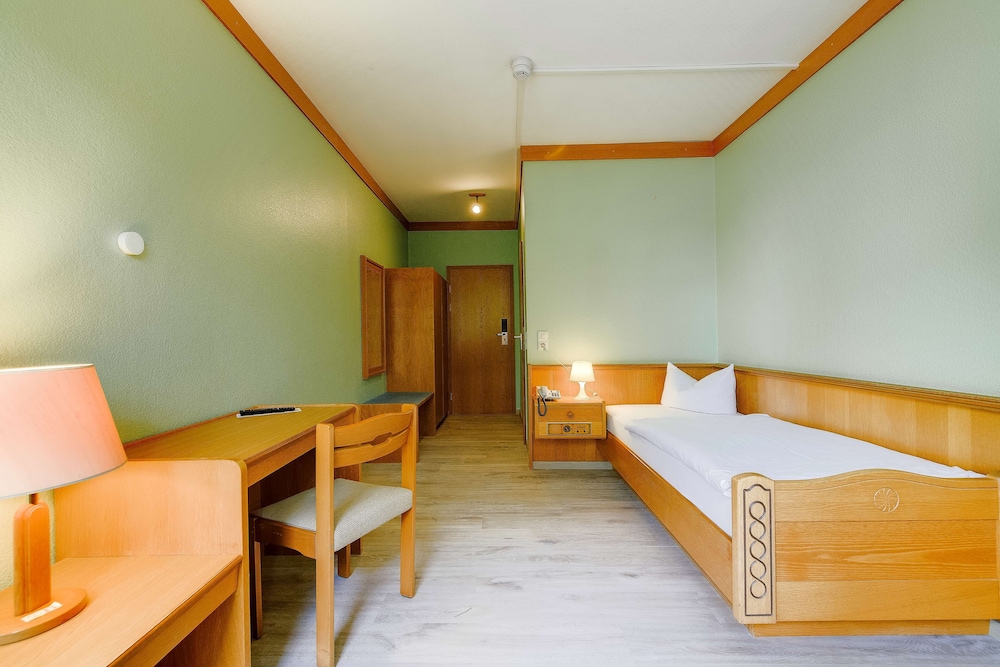 hotel hannover airport by premiere classe