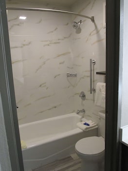 surestay plus hotel by best western point richmond