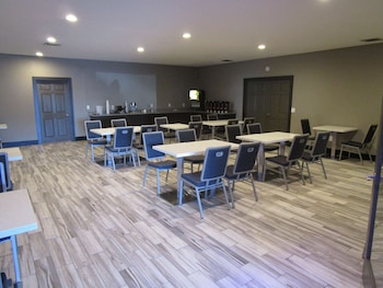 surestay plus hotel by best western point richmond