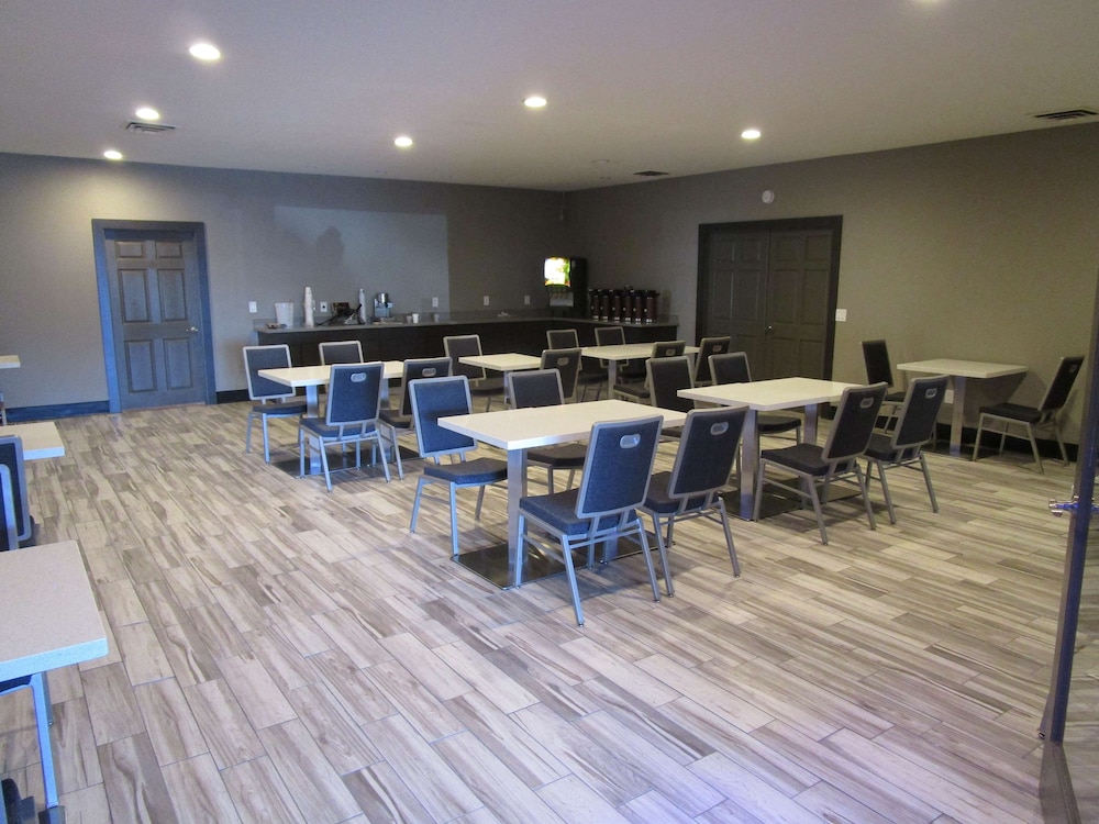 surestay plus hotel by best western point richmond