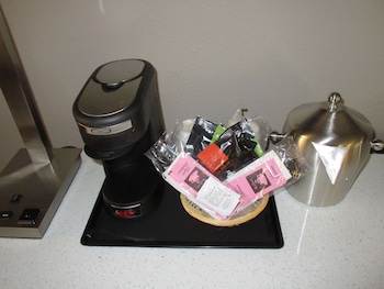 surestay plus hotel by best western point richmond