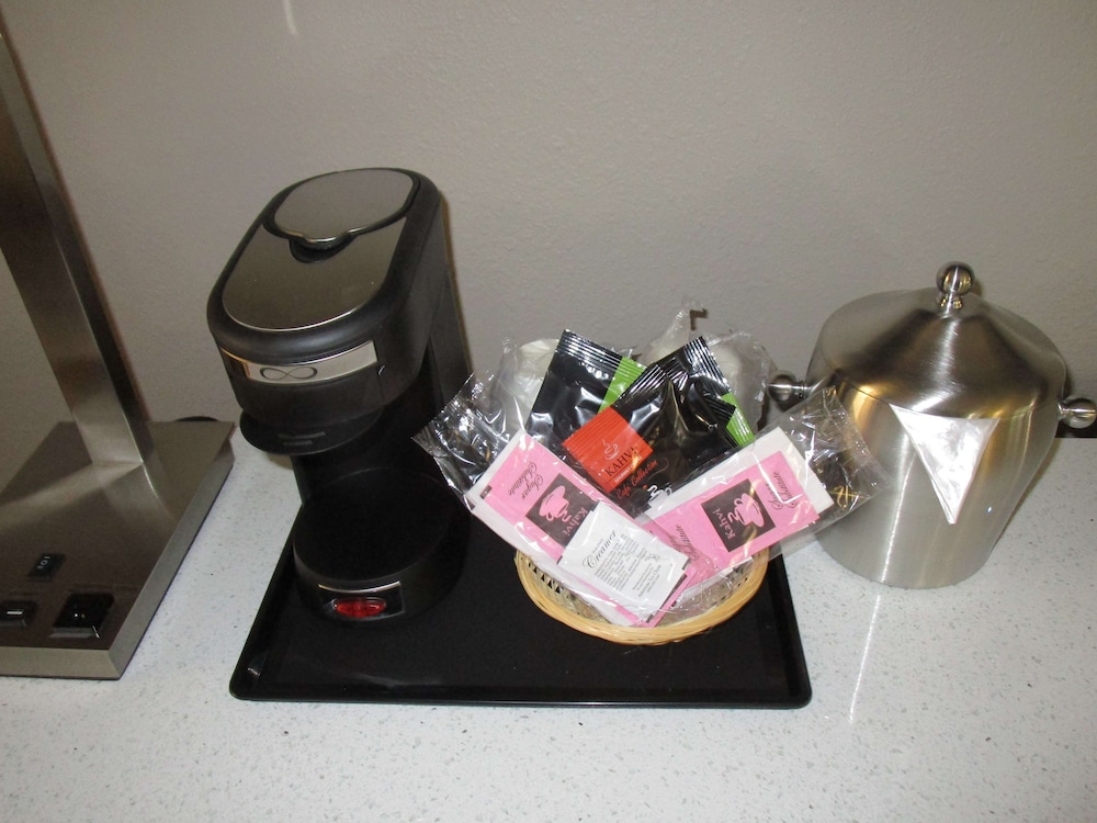 surestay plus hotel by best western point richmond