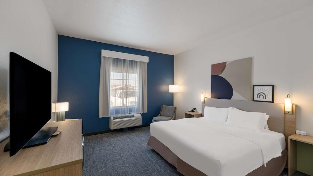holiday inn express and suites fayetteville nw spring lake