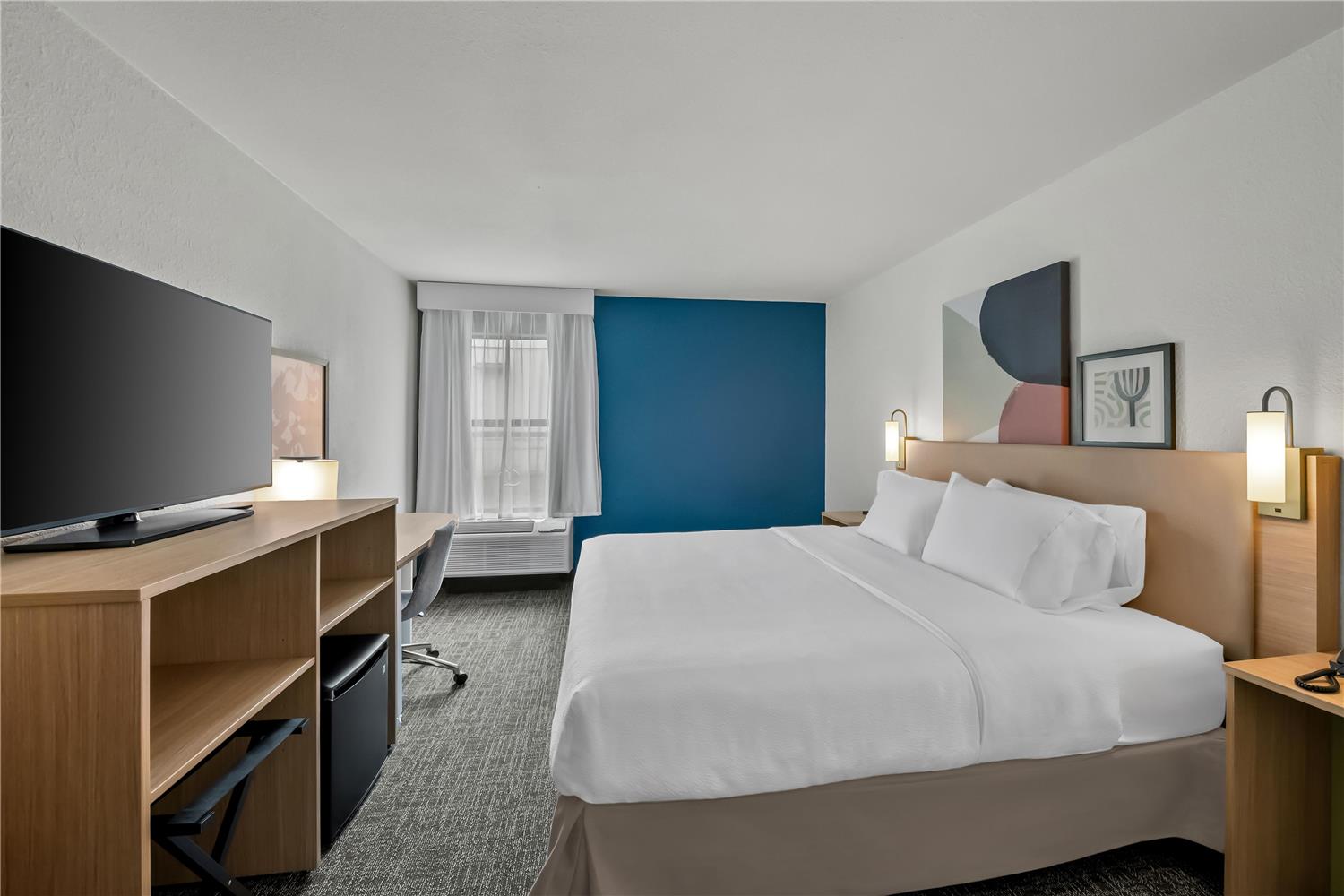 holiday inn express and suites fayetteville nw spring lake