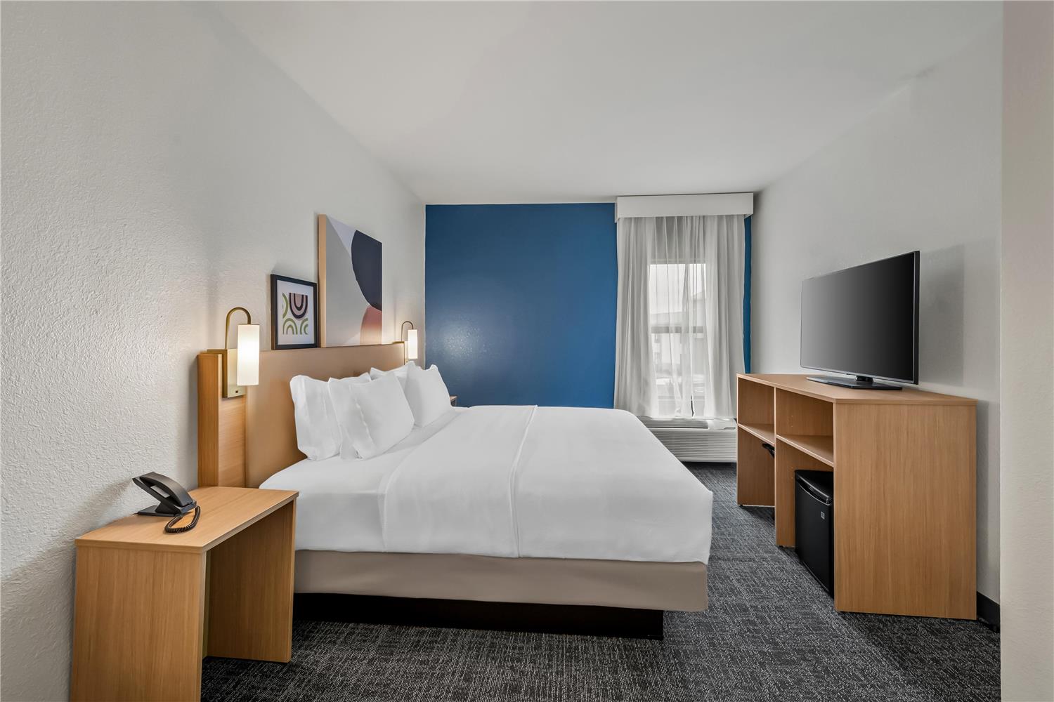 holiday inn express and suites fayetteville nw spring lake