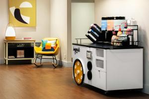 holiday inn express and suites fayetteville nw spring lake