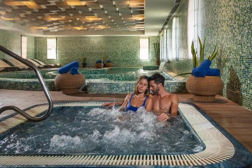 el beso adults only at ocean coral and turquesa all inclusive