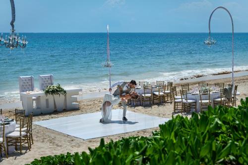 el beso adults only at ocean coral and turquesa all inclusive