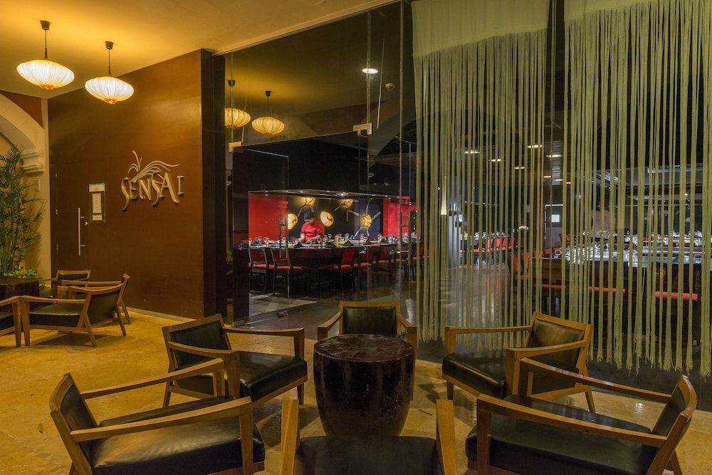 el beso adults only at ocean coral and turquesa all inclusive