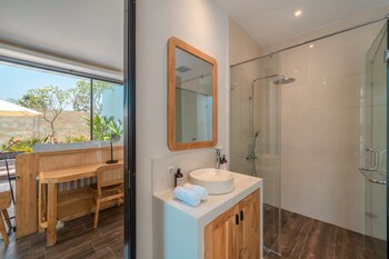 the tanjung nakula suites villa