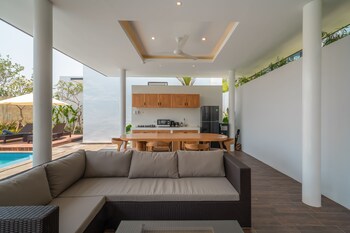 the tanjung nakula suites villa