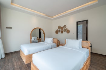 the tanjung nakula suites villa