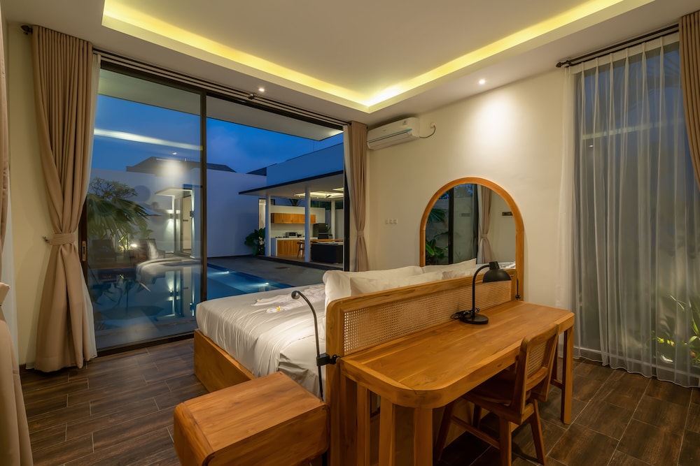the tanjung nakula suites villa