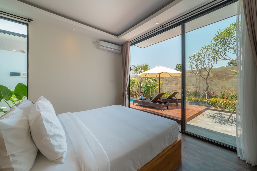 the tanjung nakula suites villa