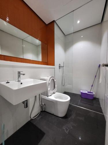 arcoris suite mont kiara