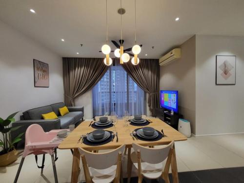 arcoris suite mont kiara