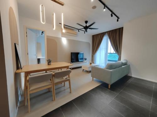 arcoris suite mont kiara