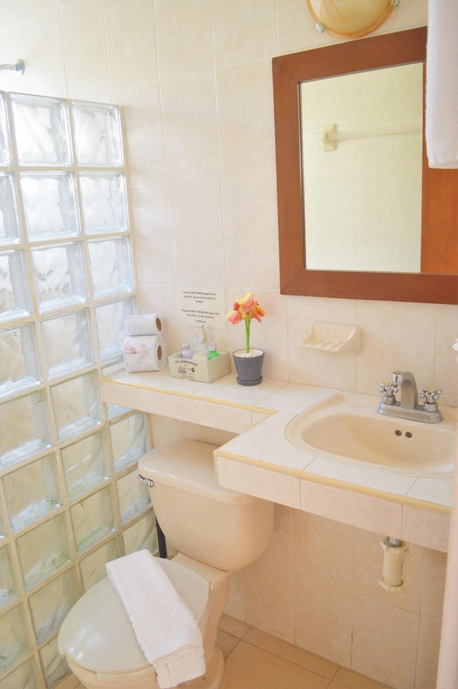 hotel arrecifes suites