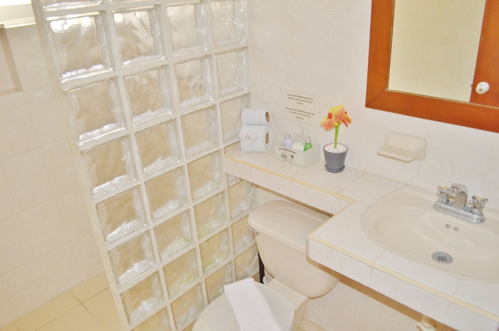 hotel arrecifes suites