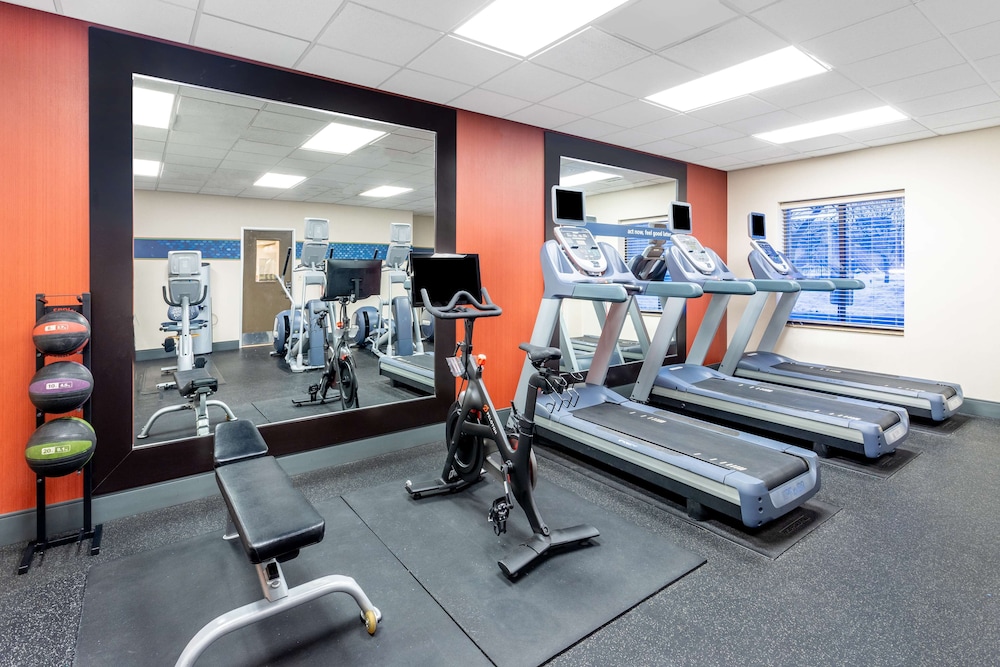 hampton inn suites minneapolis st paul arpt mall of america