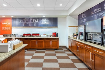 hampton inn suites minneapolis st paul arpt mall of america