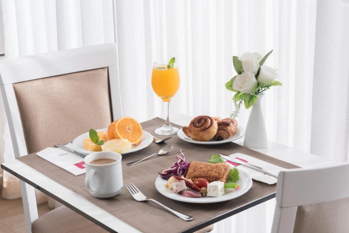 leonardo inn hotel dead sea