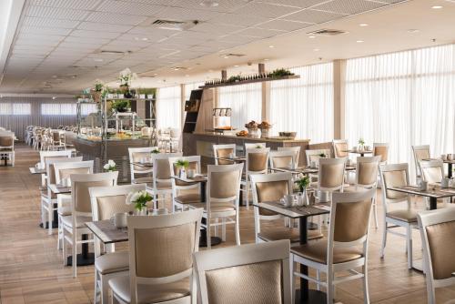 leonardo inn hotel dead sea