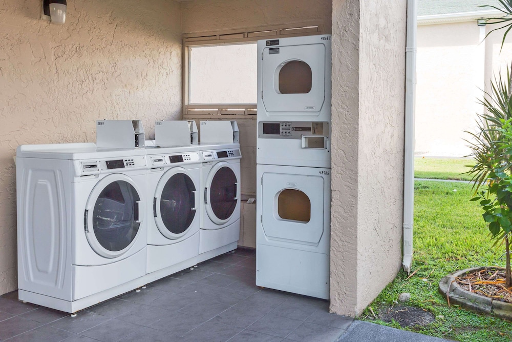 travelodge by wyndham fort myers