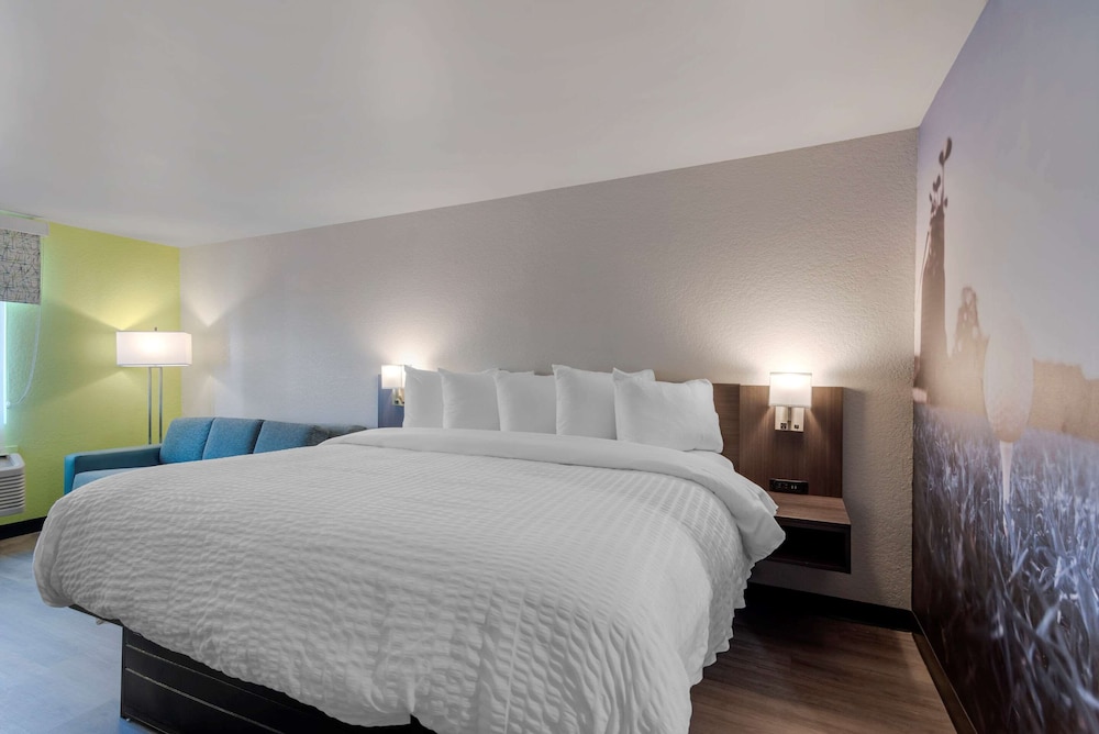 clarion pointe mcdonough