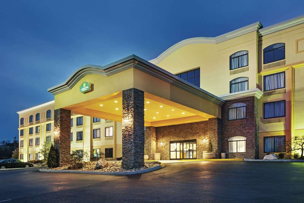 la quinta inn and suites by wyndham sevierville kodak