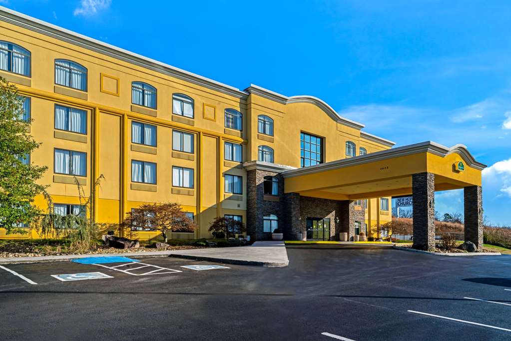 la quinta inn and suites by wyndham sevierville kodak