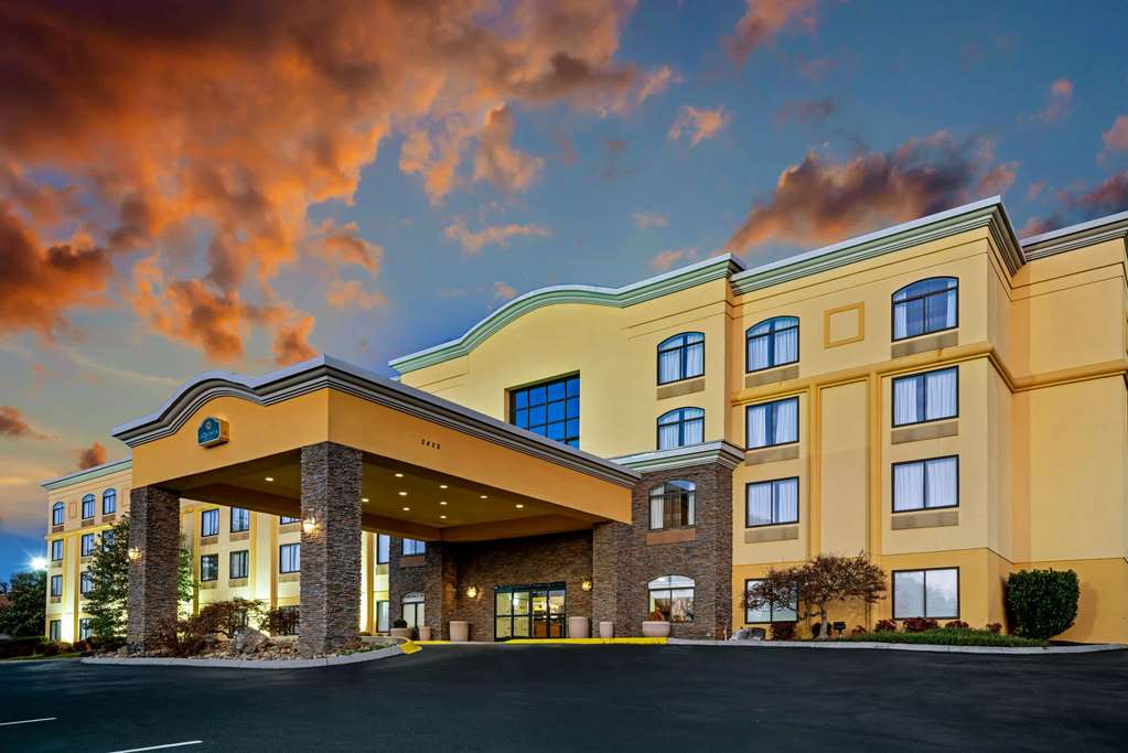 la quinta inn and suites by wyndham sevierville kodak
