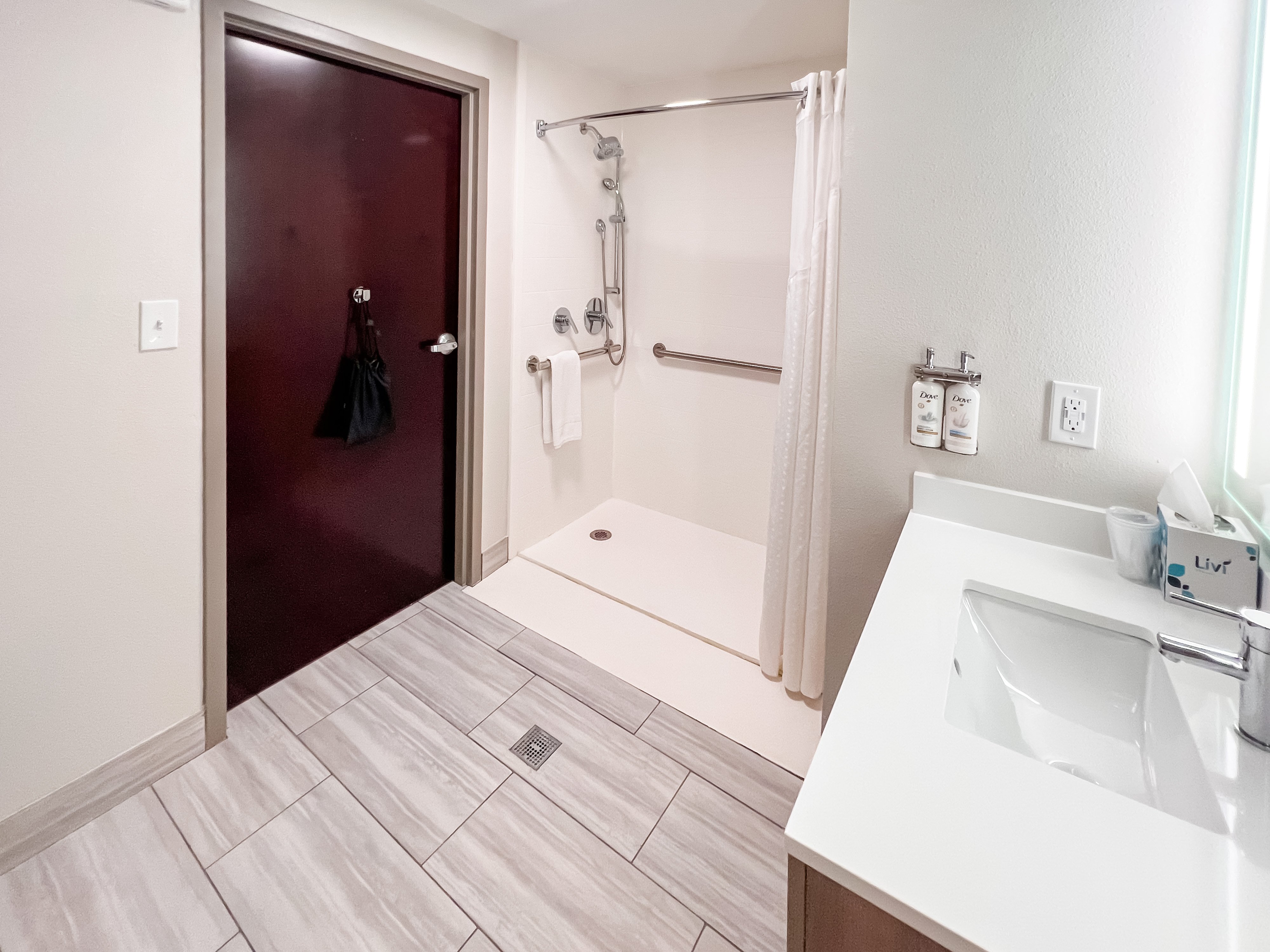 holiday inn express hotel and suites kodak east sevi