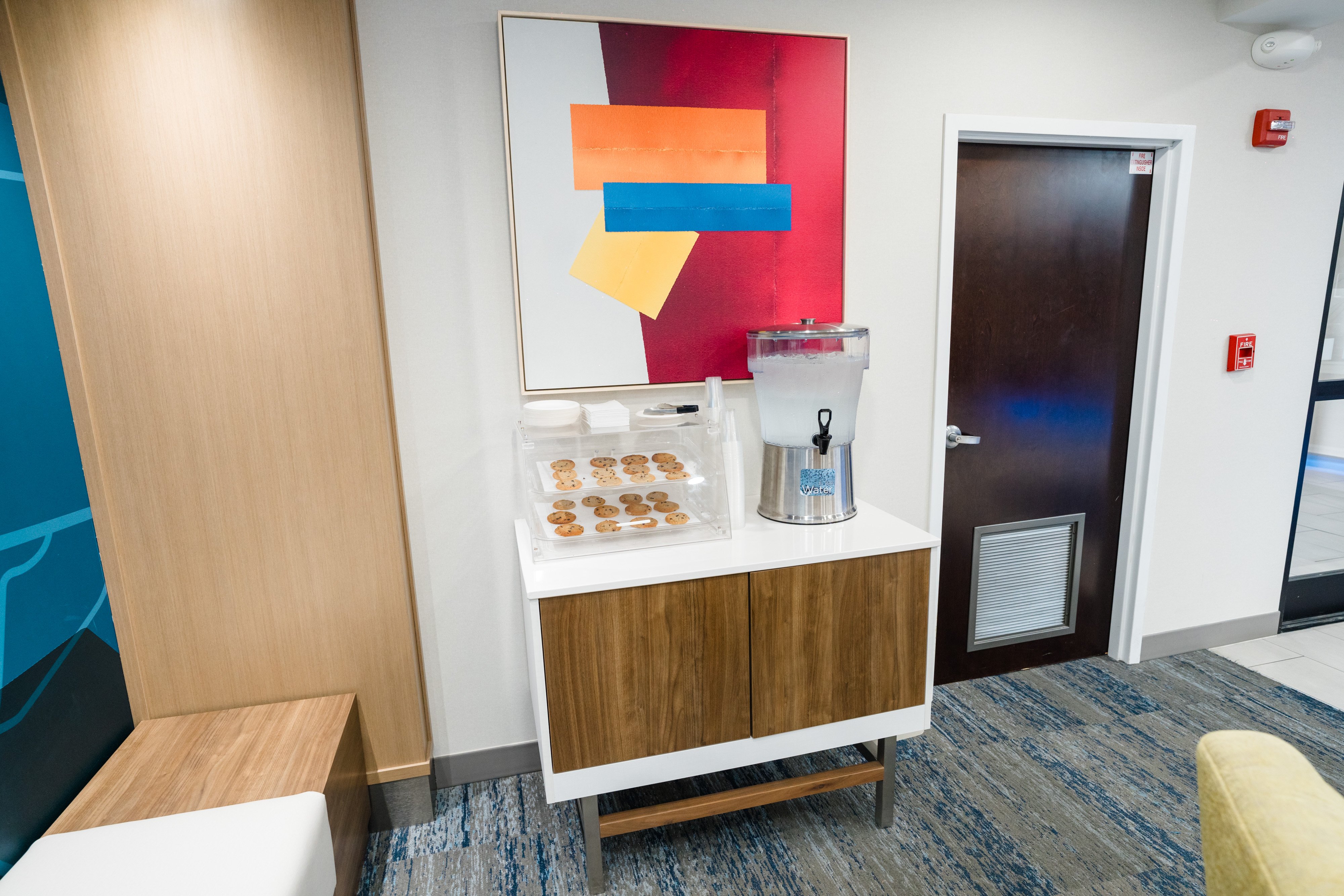 holiday inn express hotel and suites kodak east sevi