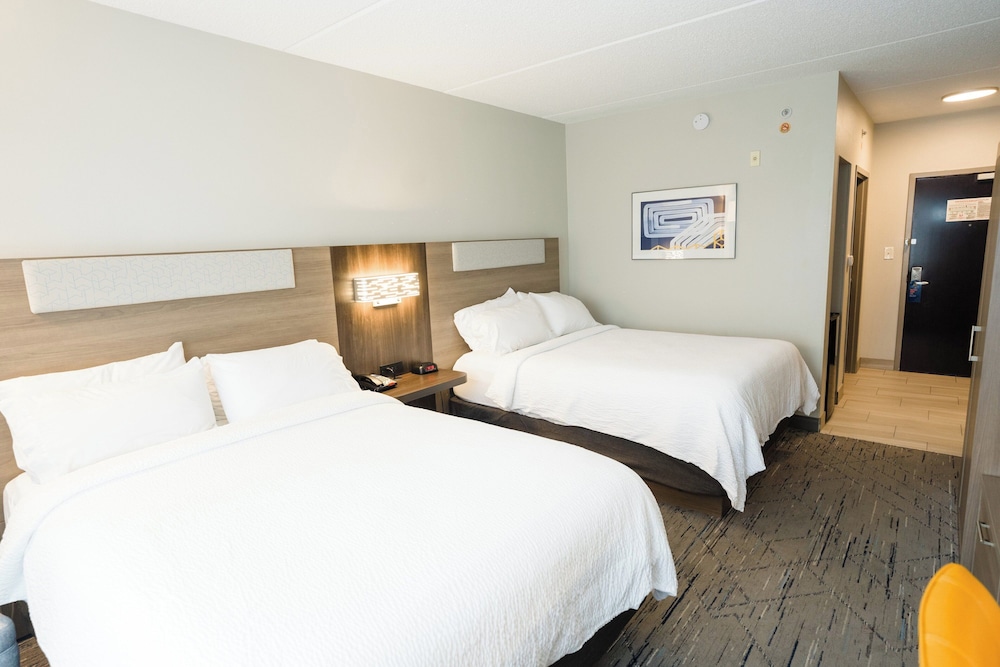holiday inn express hotel and suites kodak east sevi