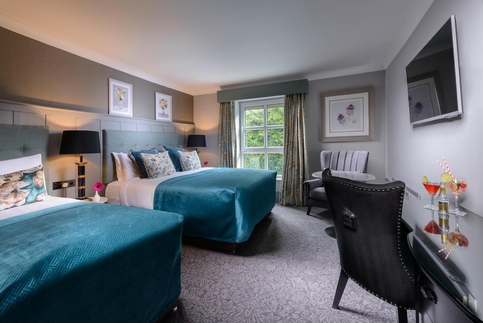 holiday inn express hotel and suites kodak east sevi