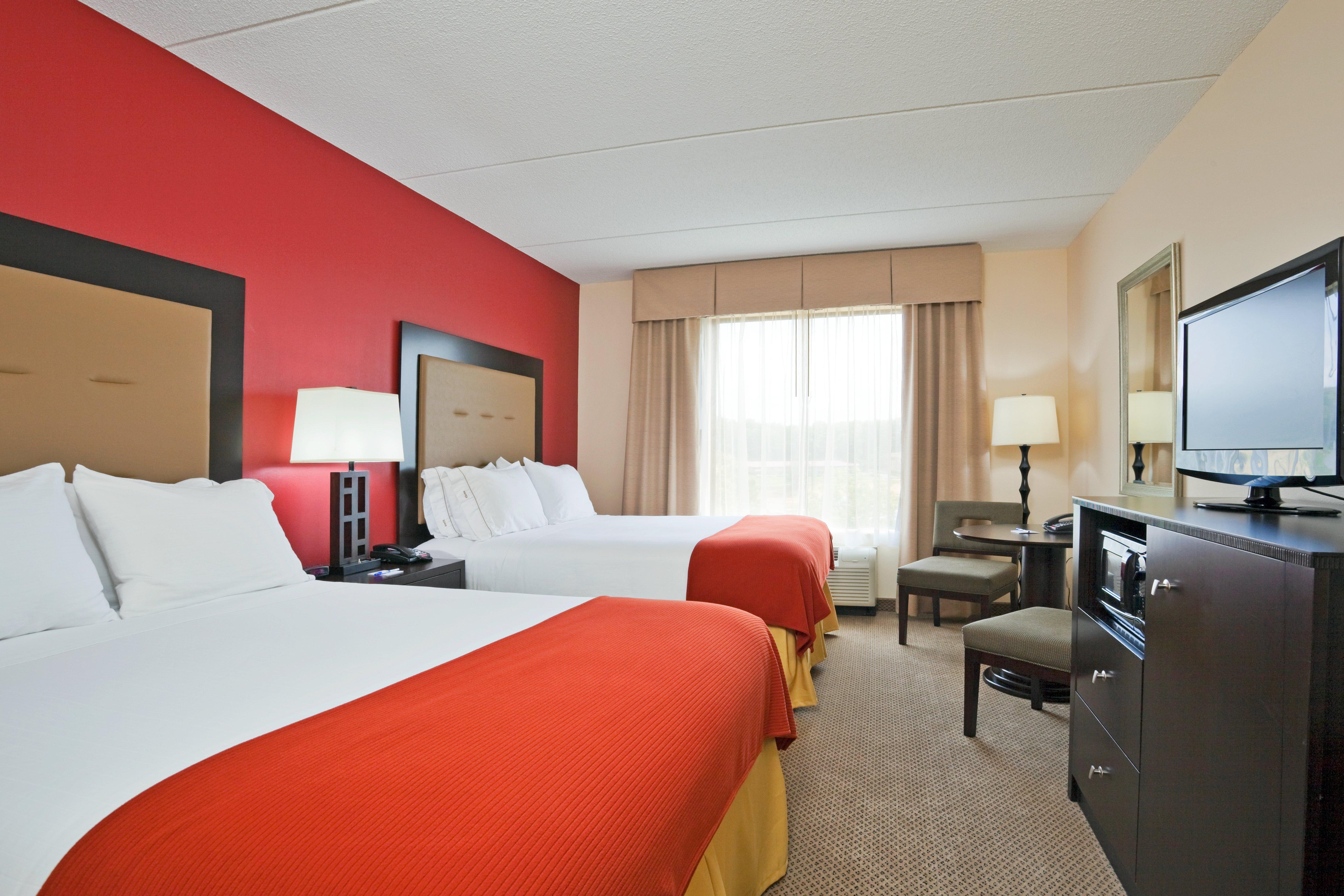 holiday inn express hotel and suites kodak east sevi
