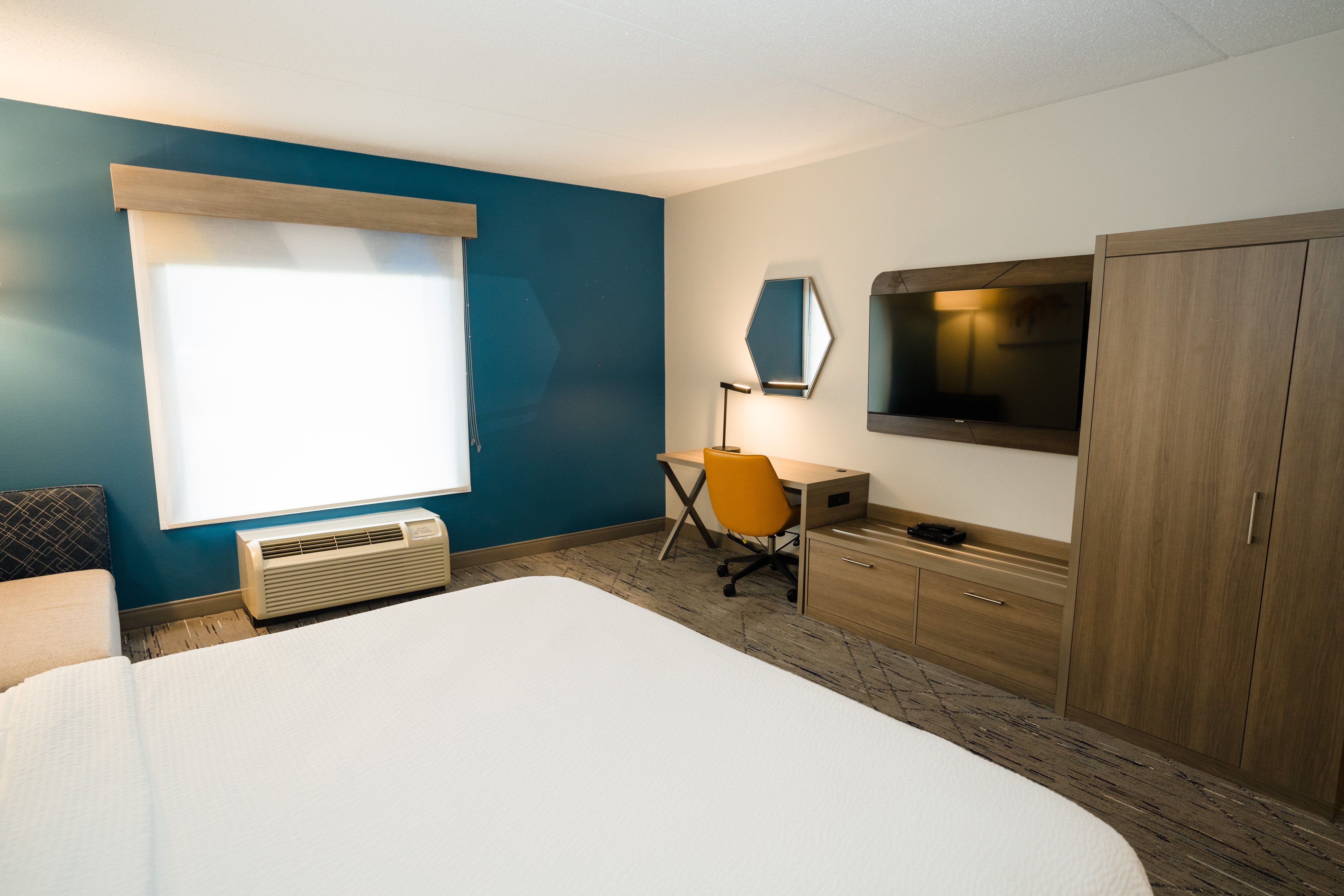 holiday inn express hotel and suites kodak east sevi