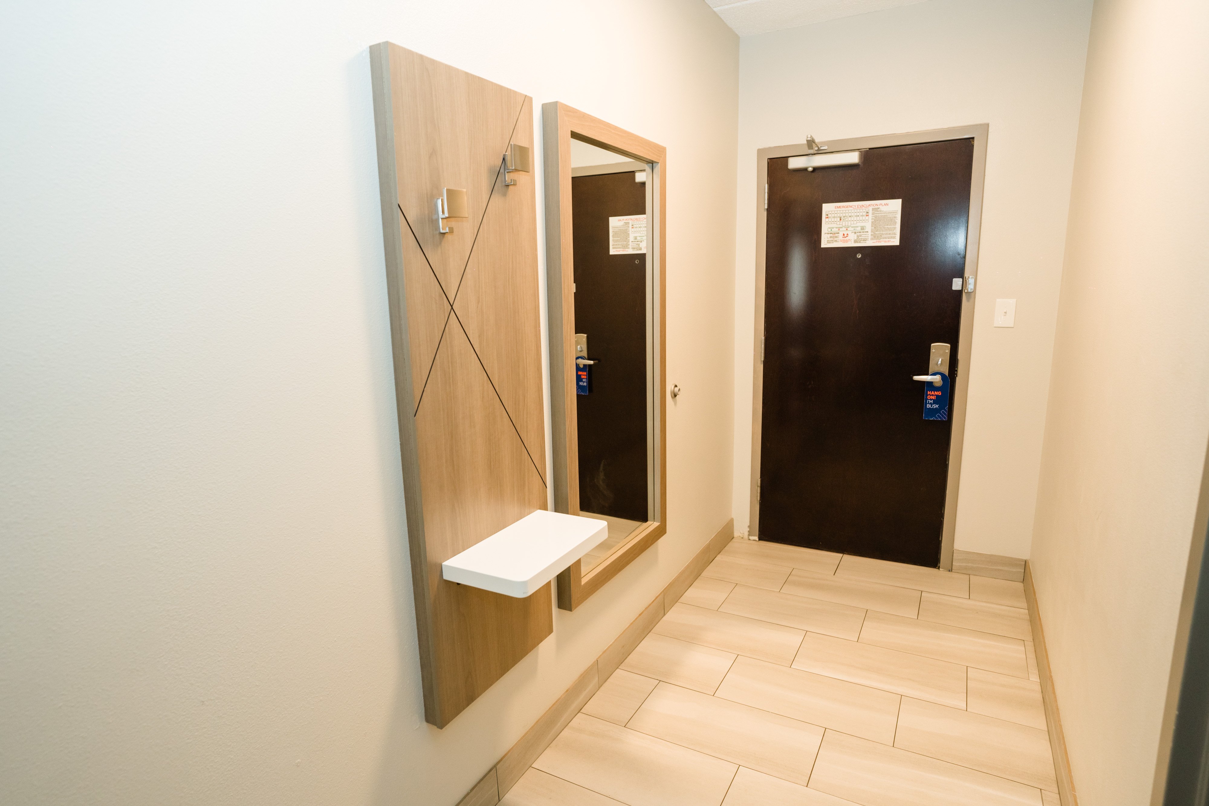 holiday inn express hotel and suites kodak east sevi