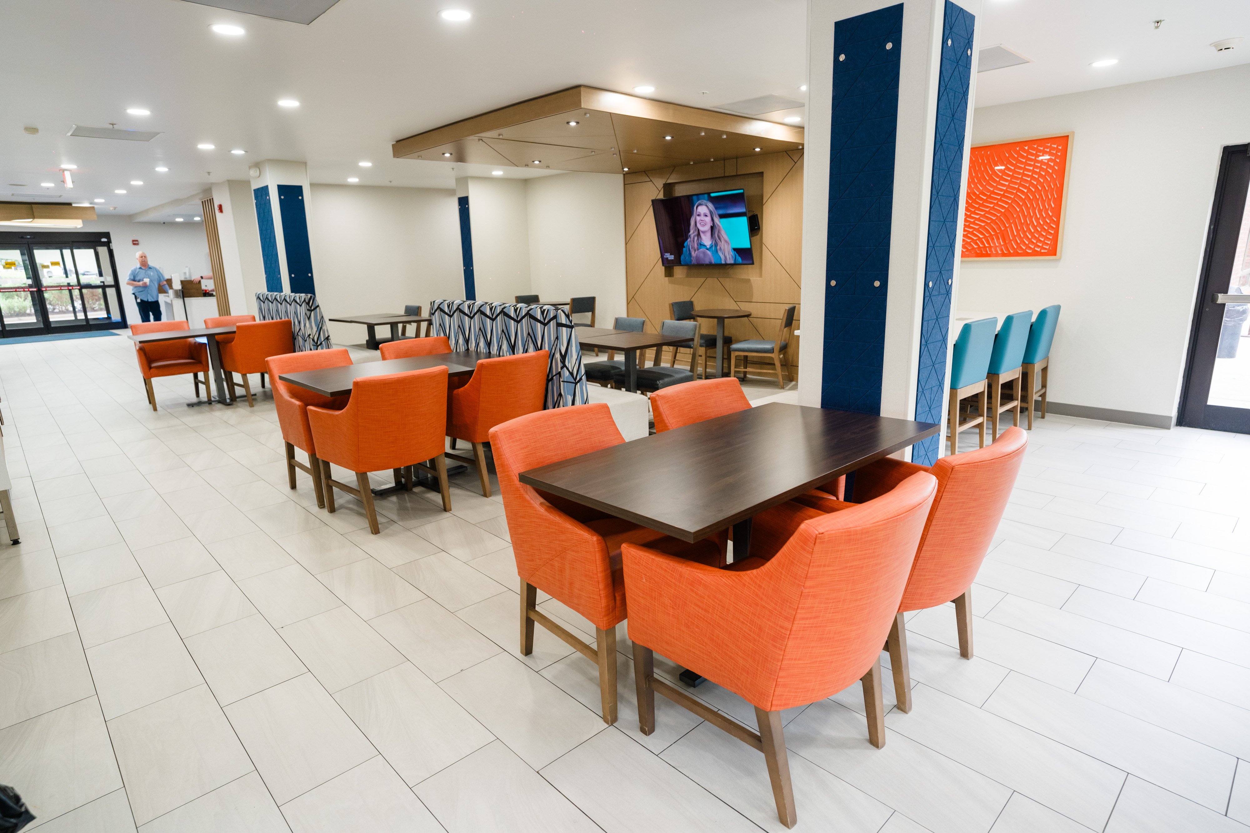 holiday inn express hotel and suites kodak east sevi