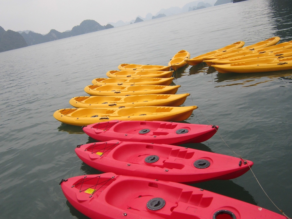 halong phoenix cruiser