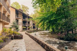 brookside lodge