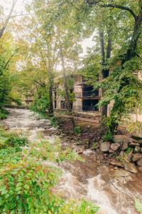 brookside lodge