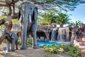 lopesan baobab resort